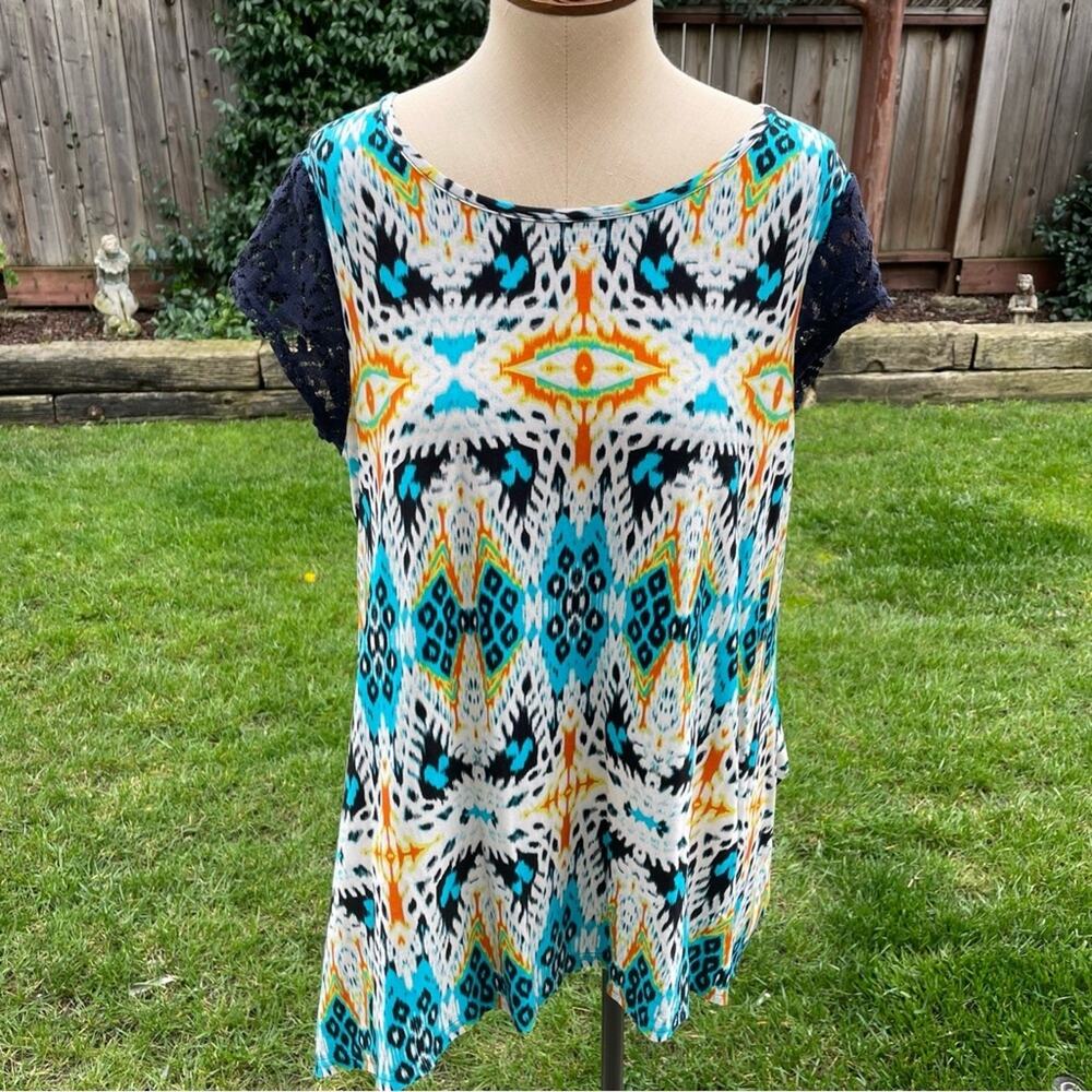 NWT Life Style Aztec Blouse Lace Sleeves Top Women's Size Large Lifestyle